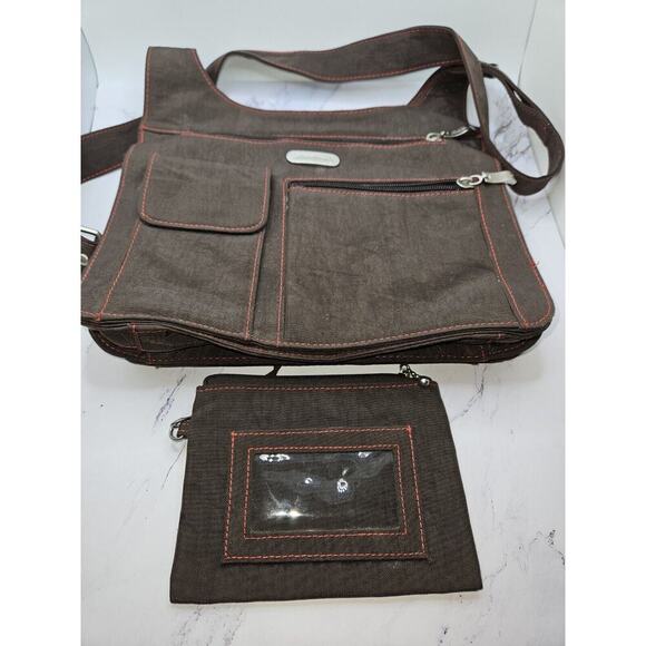 Eddie Bauer Crossbody/Messenger Bag Adjustable Straps Multiple Compartments EUC - Picture 5 of 13